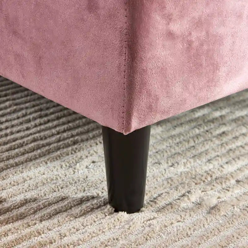 Chaise longue capitonnée en velours rose