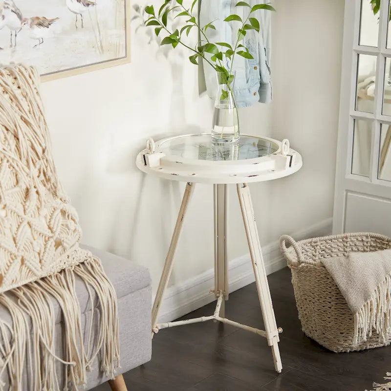 Table d'appoint en métal en forme de boussole