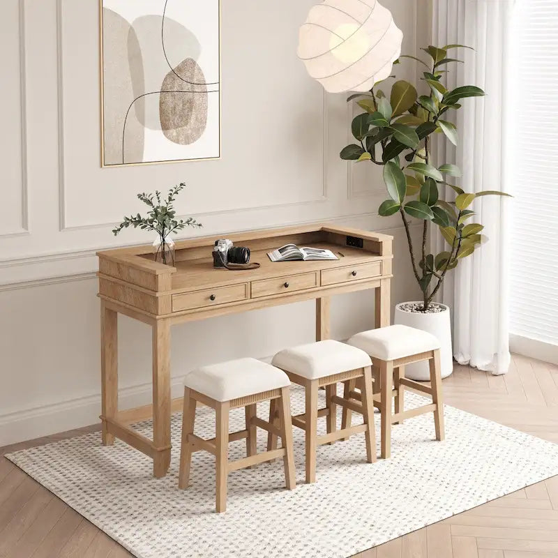Table de salle à manger, comptoir de bar et chaises