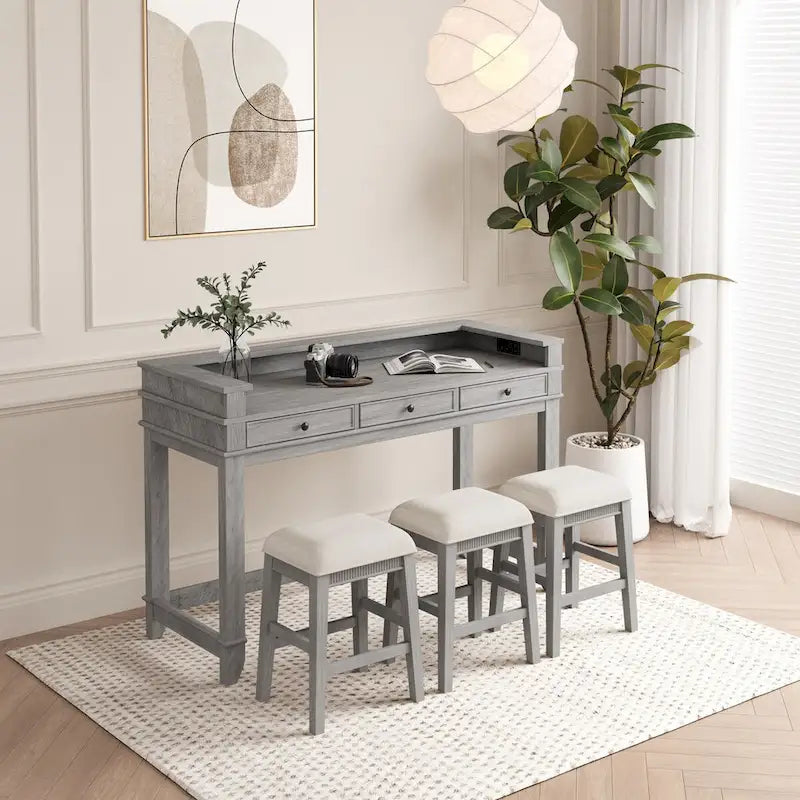 Table de salle à manger, comptoir de bar et chaises